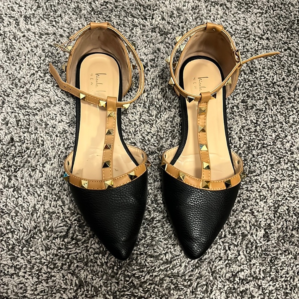 Womens flats